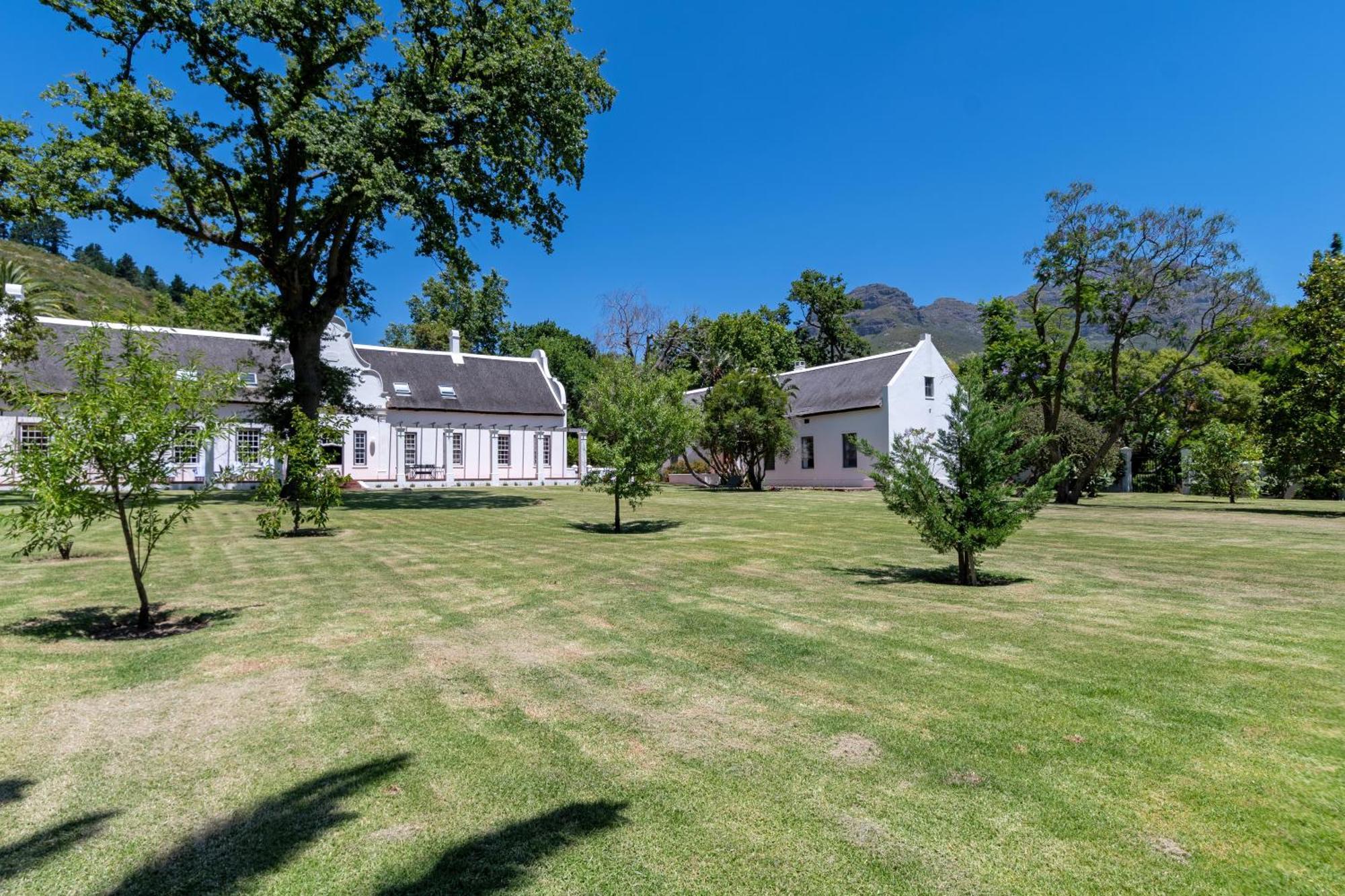 Mont Angelis Aparthotel Stellenbosch Exterior photo