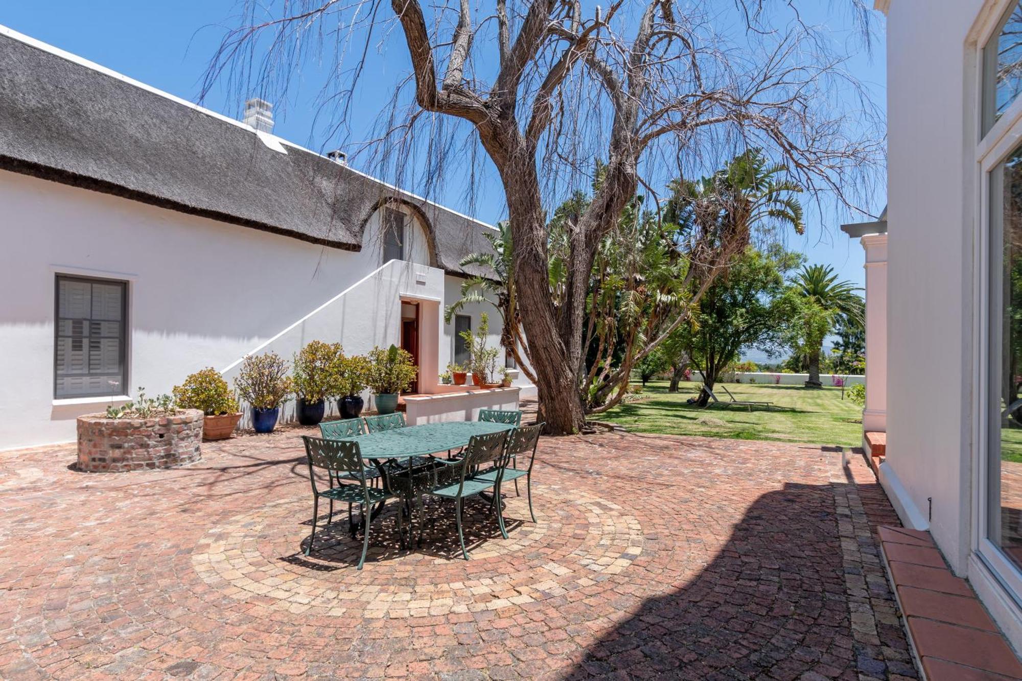 Mont Angelis Aparthotel Stellenbosch Exterior photo